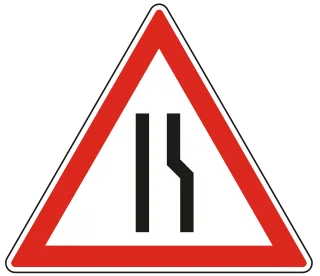 Útszűkület jobb oldalon KRESZ-tábla